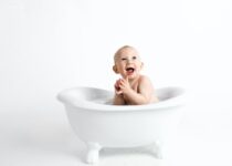 Easy-to-clean baby bath seat 21